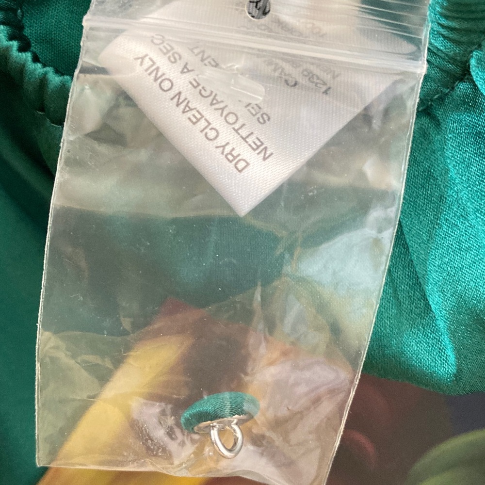 NWOT Cami NYC 98% Silk Satin Namie Top in Spruce P2P 19 in. - Picture 11 of 11
